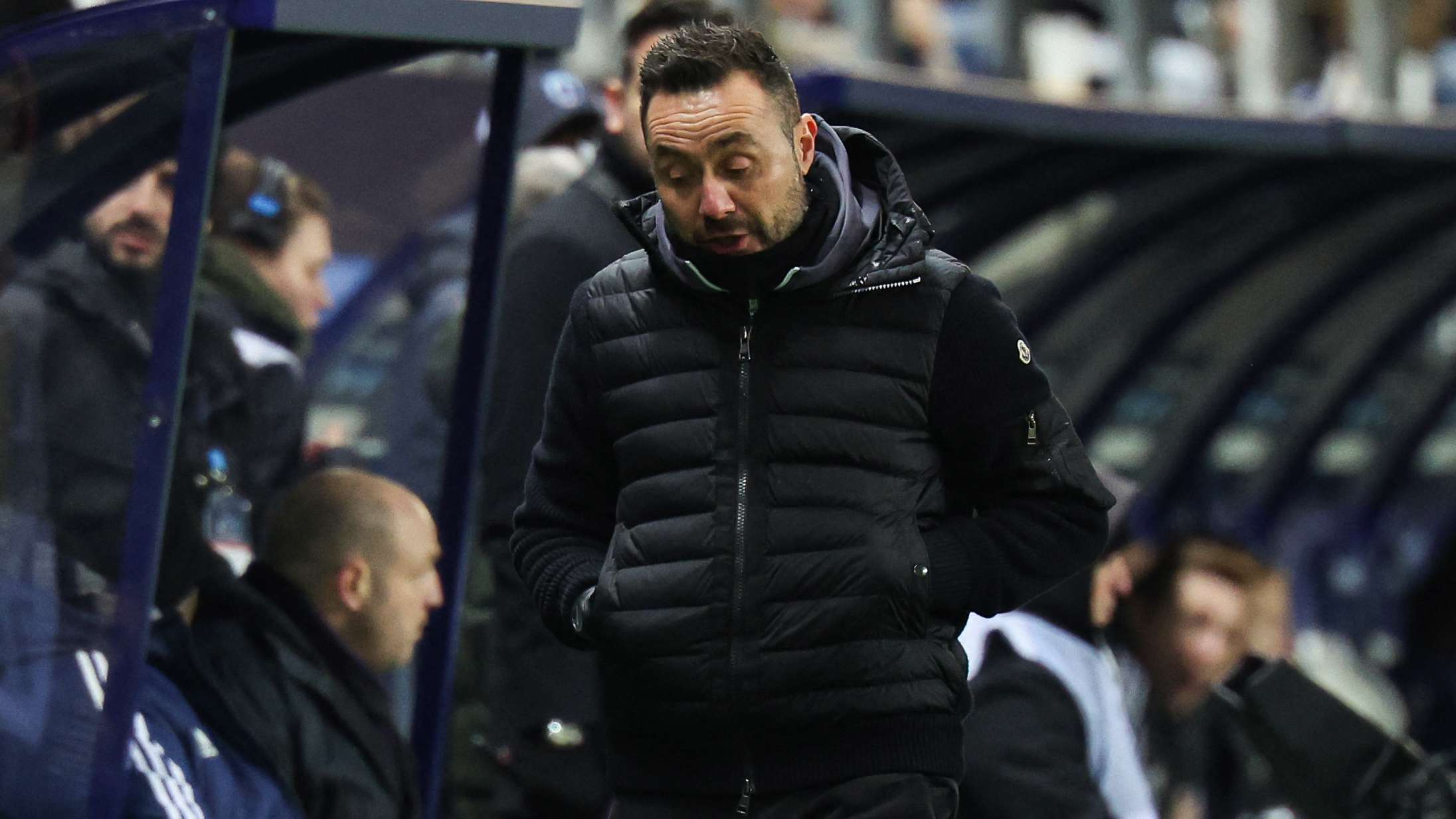 爱游戏官网-转折点马赛再遭质疑，欧冠赛前攻防权衡，赛场秩序良好，赛季目标并未改变的简单介绍