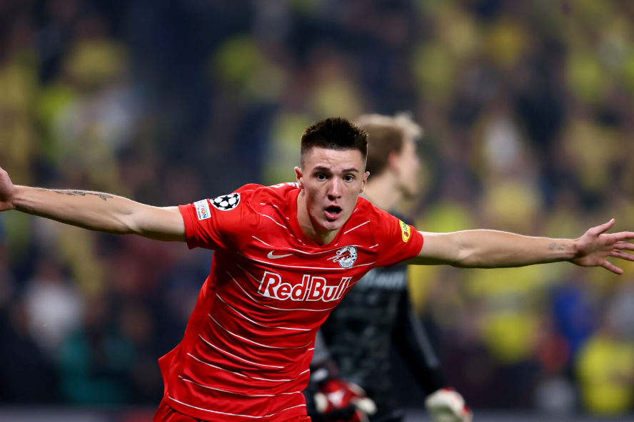 关于西甲转会期走向成谜；费耶诺德战术微调；管理层满意；控场能力受关注的信息