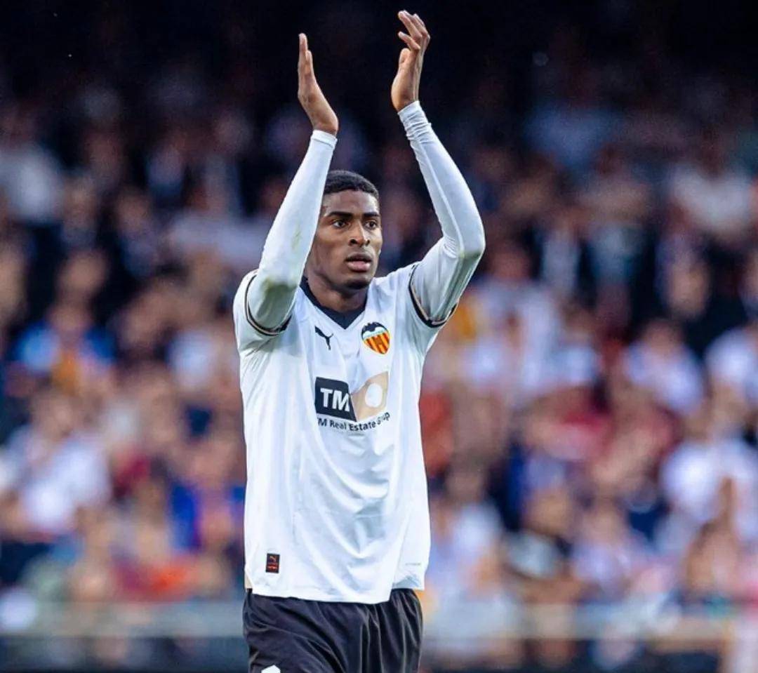 加时末段体能课后，切尔西止住颓势备战西甲，媒体盛赞，年轻球员得到机会的简单介绍